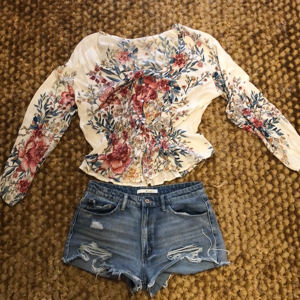 Distressed jean shorts